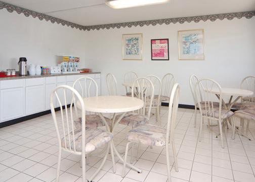 Economy Inn Of Holland Restoran foto